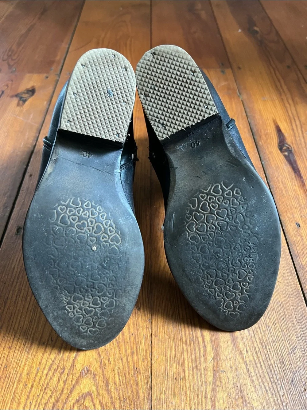 Studded Black Leather Ankle Boots - Steve Madden - size 40